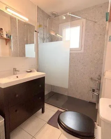 Maisonnette 5 Personnes Avec Belle Terrasse, Parking 5jrd20 شقة *